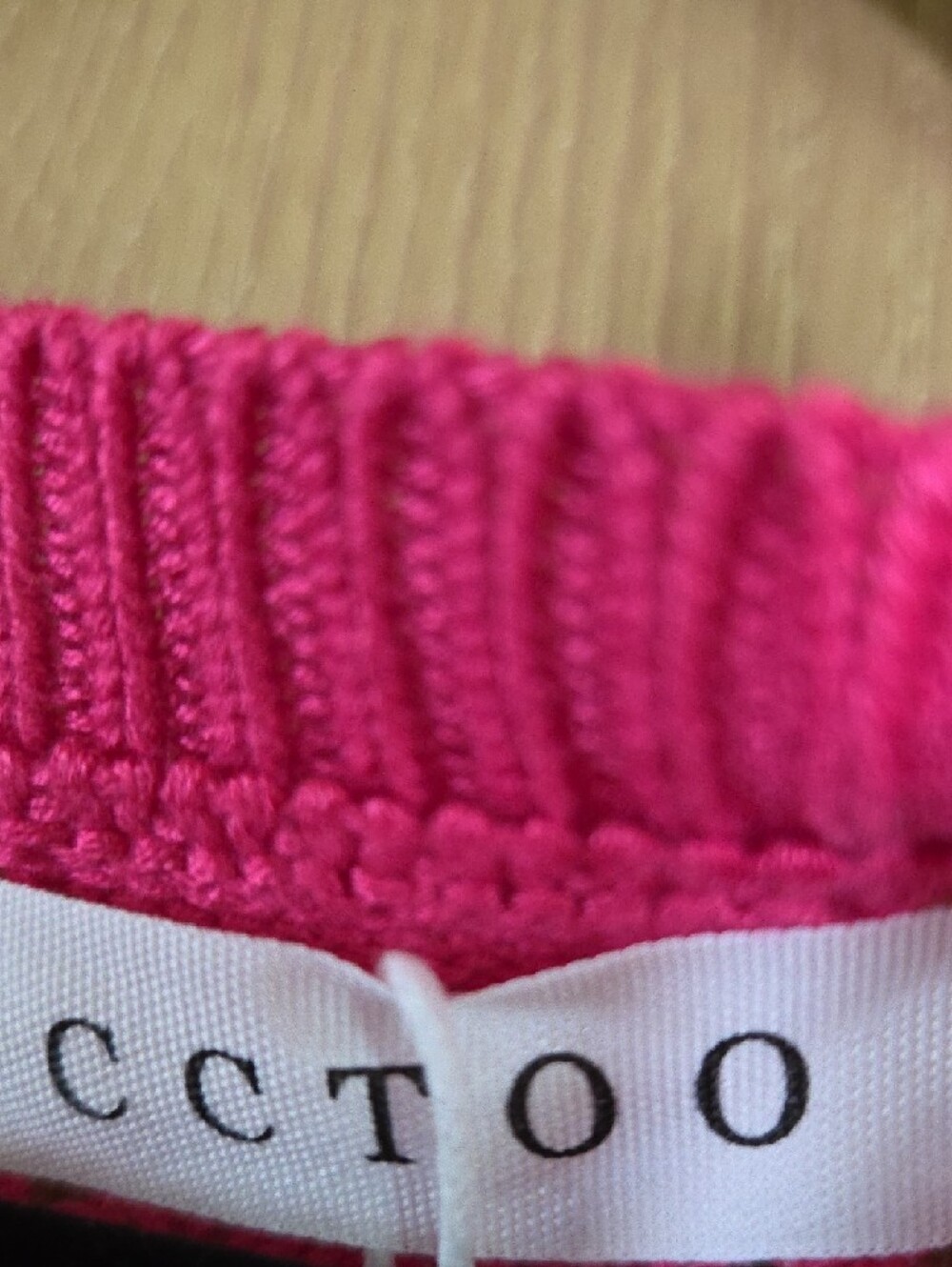 Pink Vneck Lightweight Sweater...size Sm - Picture 2 of 4